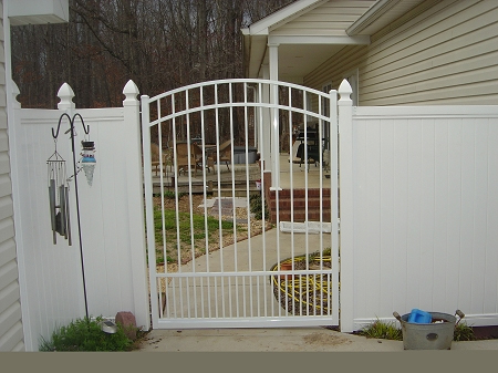 Chateau Gate